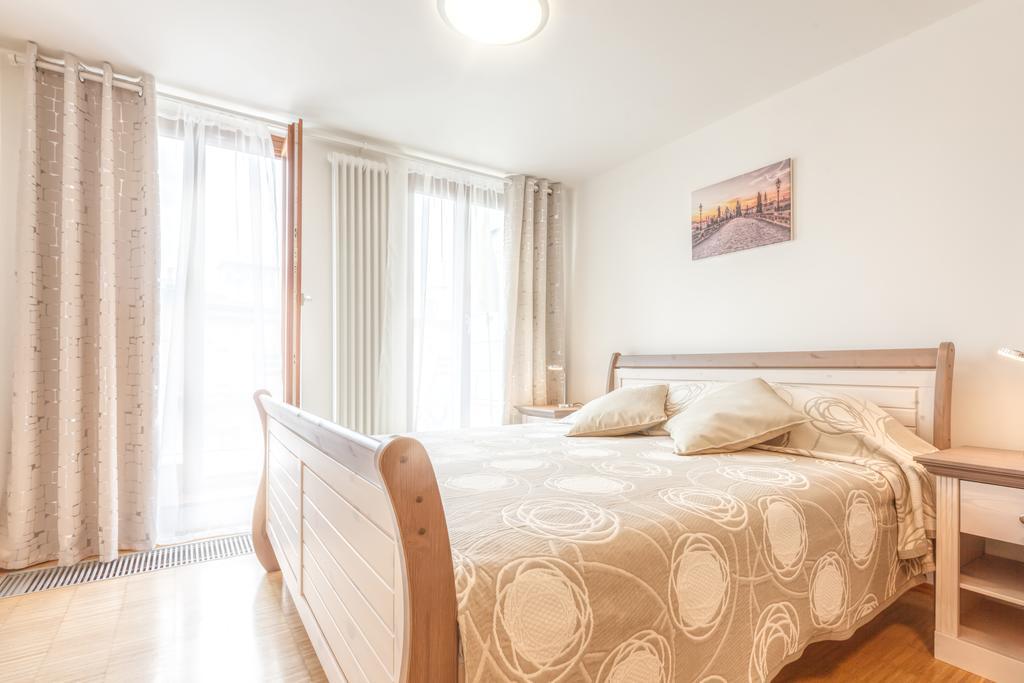 Modern Apartment Charvatova Prag Eksteriør billede