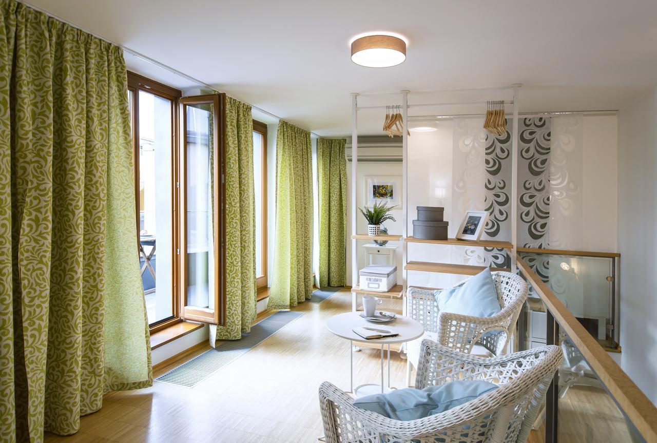 Modern Apartment Charvatova Prag Eksteriør billede