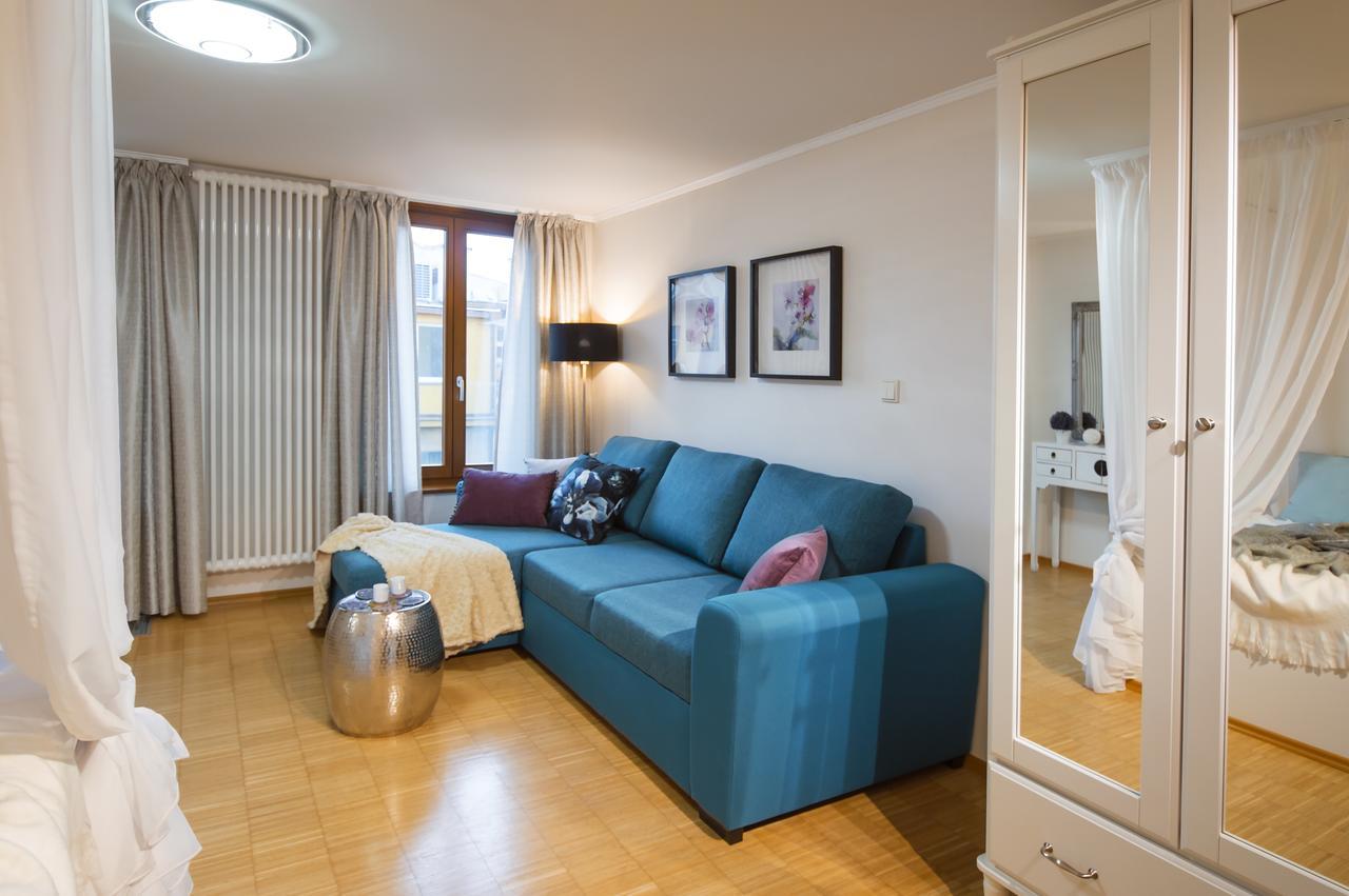 Modern Apartment Charvatova Prag Eksteriør billede