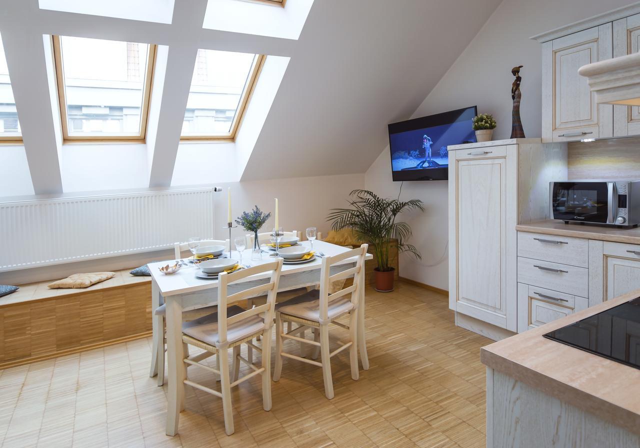 Modern Apartment Charvatova Prag Eksteriør billede